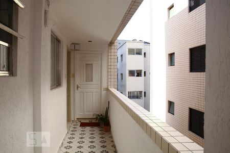 Entrada de apartamento para alugar com 1 quarto, 48m² em Boqueirão, Praia Grande