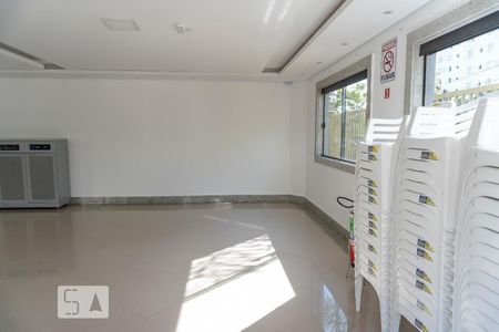 Apartamento à venda com 60m², 2 quartos e 1 vaga Apartamento à venda com 60m², 2 quartos e 1 vagaÁrea comum - Salão de festas