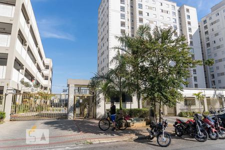 Apartamento à venda com 60m², 2 quartos e 1 vaga Apartamento à venda com 60m², 2 quartos e 1 vagaFachada
