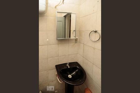 Banheiro de casa para alugar com 1 quarto, 50m² em Piedade, Rio de Janeiro