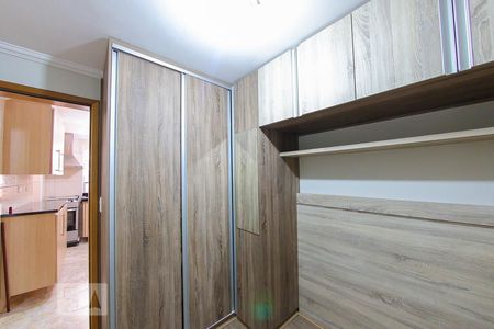 Quarto 1 de apartamento para alugar com 2 quartos, 50m² em Vila Sabrina, São Paulo