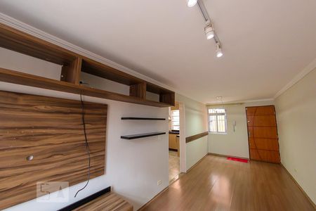 Sala de apartamento para alugar com 2 quartos, 50m² em Vila Sabrina, São Paulo