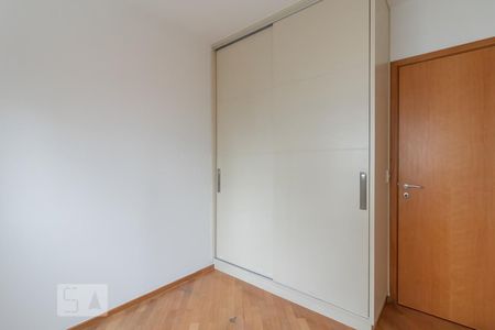 Apartamento para alugar com 108m², 3 quartos e 2 vagasQuarto 2 