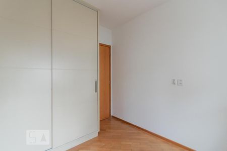 Apartamento para alugar com 108m², 3 quartos e 2 vagasQuarto 2 