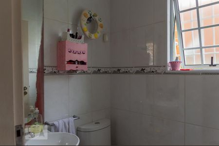 Casa à venda com 165m², 3 quartos e 2 vagasLavabo