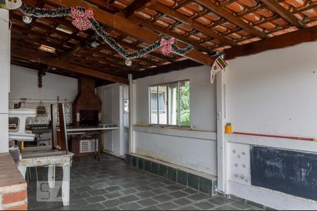 Casa à venda com 165m², 3 quartos e 2 vagasChurrasqueira