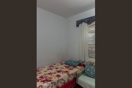 Casa à venda com 165m², 3 quartos e 2 vagasQuarto