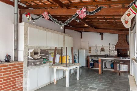 Casa à venda com 165m², 3 quartos e 2 vagasChurrasqueira