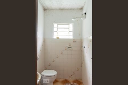 Casa à venda com 165m², 3 quartos e 2 vagasBanheiro