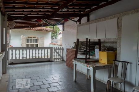 Casa à venda com 165m², 3 quartos e 2 vagasChurrasqueira