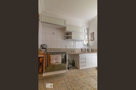 Apartamento à venda com 137m², 3 quartos e 2 vagas Apartamento à venda com 137m², 3 quartos e 2 vagasCozinha