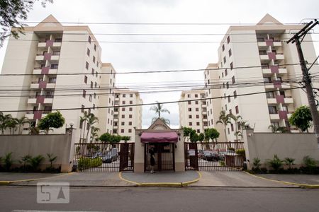 Apartamento para alugar com 70m², 3 quartos e 1 vagaFachada