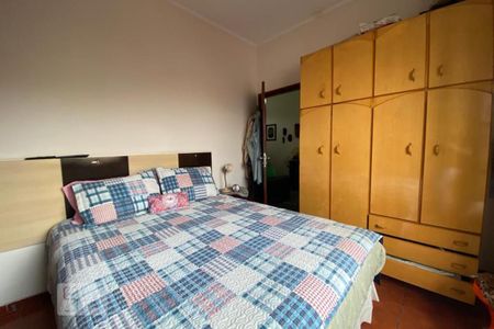 Casa à venda com 180m², 4 quartos e 3 vagas Casa à venda com 180m², 4 quartos e 3 vagasQuarto 2