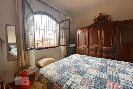 Casa à venda com 180m², 4 quartos e 3 vagas Casa à venda com 180m², 4 quartos e 3 vagasQuarto 2