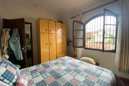 Casa à venda com 180m², 4 quartos e 3 vagas Casa à venda com 180m², 4 quartos e 3 vagasQuarto 2