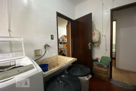 Casa à venda com 180m², 4 quartos e 3 vagas Casa à venda com 180m², 4 quartos e 3 vagasÁrea de Serviço