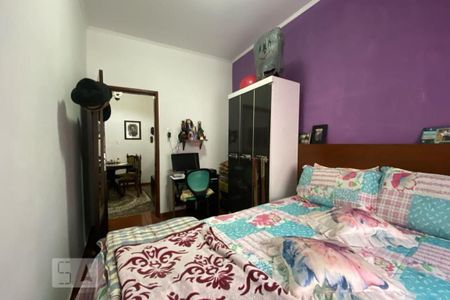 Casa à venda com 180m², 4 quartos e 3 vagas Casa à venda com 180m², 4 quartos e 3 vagasQuarto 1