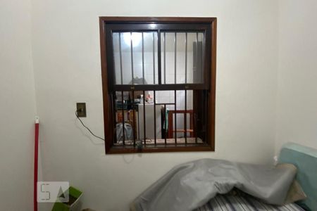 Casa à venda com 180m², 4 quartos e 3 vagas Casa à venda com 180m², 4 quartos e 3 vagasQuarto 4