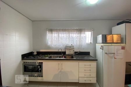 Casa para alugar com 100m², 2 quartos e 1 vagaCozinha