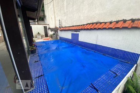 Casa para alugar com 100m², 2 quartos e 1 vagaPiscina