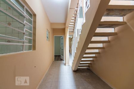 Casa para alugar com 80m², 2 quartos e sem vagaQuintal