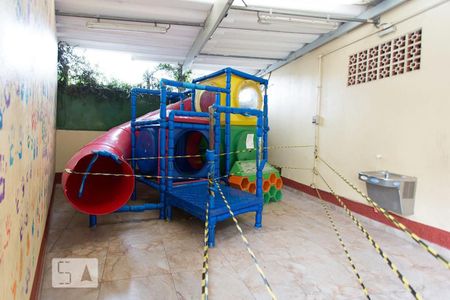 Apartamento à venda com 66m², 2 quartos e 1 vagaÁrea Comum - Playground