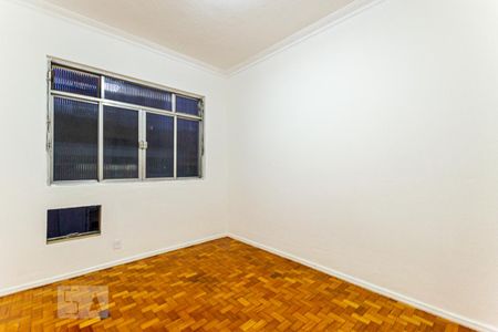 Quarto 1 de apartamento para alugar com 2 quartos, 60m² em Icaraí, Niterói