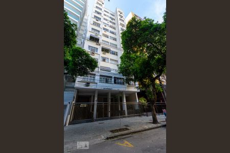 Fachada de apartamento para alugar com 2 quartos, 60m² em Icaraí, Niterói