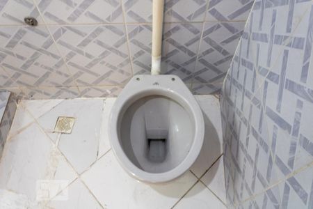 Casa para alugar com 50m², 2 quartos e sem vaga Casa para alugar com 50m², 2 quartos e sem vagaBanheiro