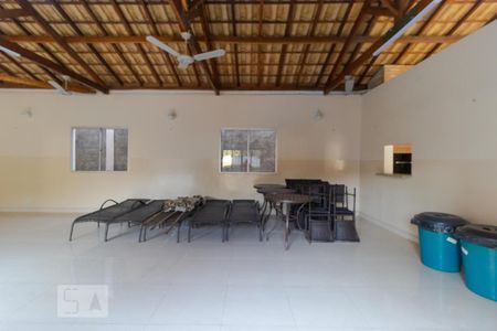 Apartamento à venda com 50m², 2 quartos e 1 vaga Apartamento à venda com 50m², 2 quartos e 1 vagaÁrea comum - Salão de festas com Churrasqueira