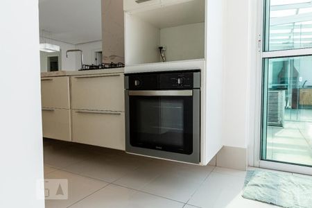 Apartamento para alugar com 117m², 2 quartos e 2 vagasForno
