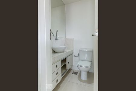 Apartamento para alugar com 117m², 2 quartos e 2 vagasLavabo