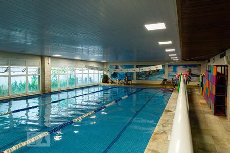 Apartamento para alugar com 117m², 2 quartos e 2 vagasÁrea comum - Piscina