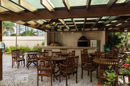 Apartamento para alugar com 117m², 2 quartos e 2 vagasÁrea comum - Churrasqueira