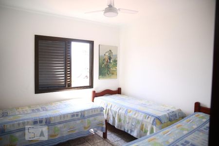 Quarto de apartamento para alugar com 2 quartos, 75m² em Caiçara, Praia Grande