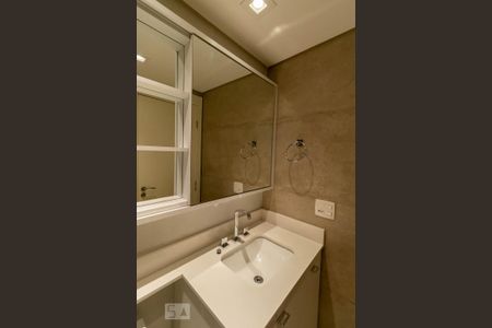 Studio para alugar com 32m², 1 quarto e 1 vaga Studio para alugar com 32m², 1 quarto e 1 vagaBanheiro