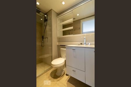 Studio para alugar com 32m², 1 quarto e 1 vaga Studio para alugar com 32m², 1 quarto e 1 vagaBanheiro