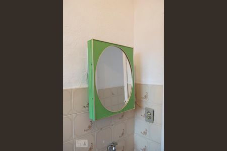 banheiro de apartamento para alugar com 1 quarto, 40m² em Chora Menino, São Paulo