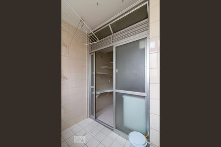 Apartamento à venda com 70m², 3 quartos e 1 vagaÁrea de serviço