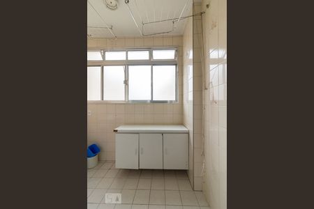 Apartamento à venda com 70m², 3 quartos e 1 vagaÁrea de serviço