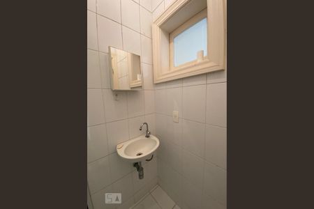 Casa à venda com 465m², 4 quartos e 4 vagasBanheiro de Serviço