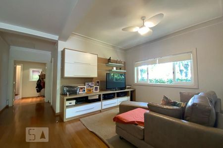 Casa à venda com 465m², 4 quartos e 4 vagasEscritório