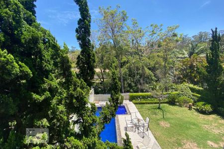 Casa à venda com 465m², 4 quartos e 4 vagasVista da Suíte 1