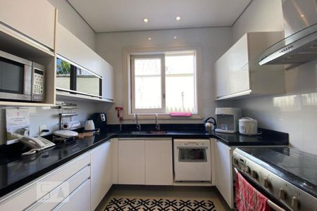 Casa à venda com 465m², 4 quartos e 4 vagasCozinha