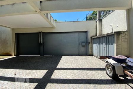 Casa à venda com 465m², 4 quartos e 4 vagasGaragem