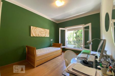 Casa à venda com 465m², 4 quartos e 4 vagasSuíte 4