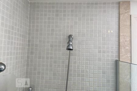 Casa à venda com 465m², 4 quartos e 4 vagasChuveiro