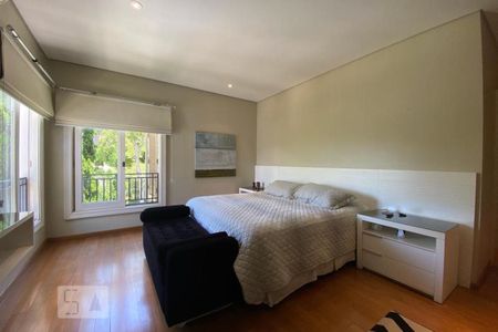 Casa à venda com 465m², 4 quartos e 4 vagasSuíte 1