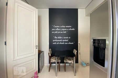 Casa à venda com 465m², 4 quartos e 4 vagasCozinha