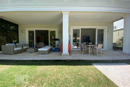 Casa à venda com 465m², 4 quartos e 4 vagasVaranda